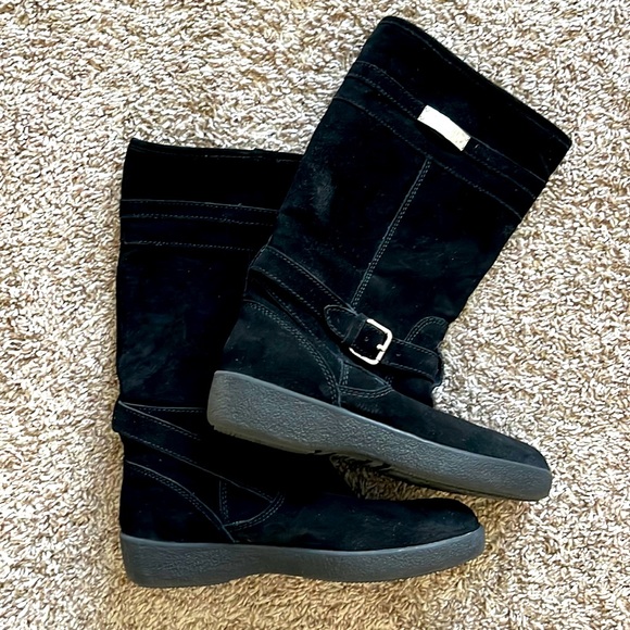 Never worn fleece lined Coach boots - Picture 1 of 5
